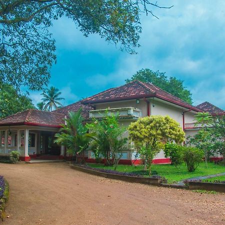 Randiyaepiliyagoda Resort Avissawella Extérieur photo