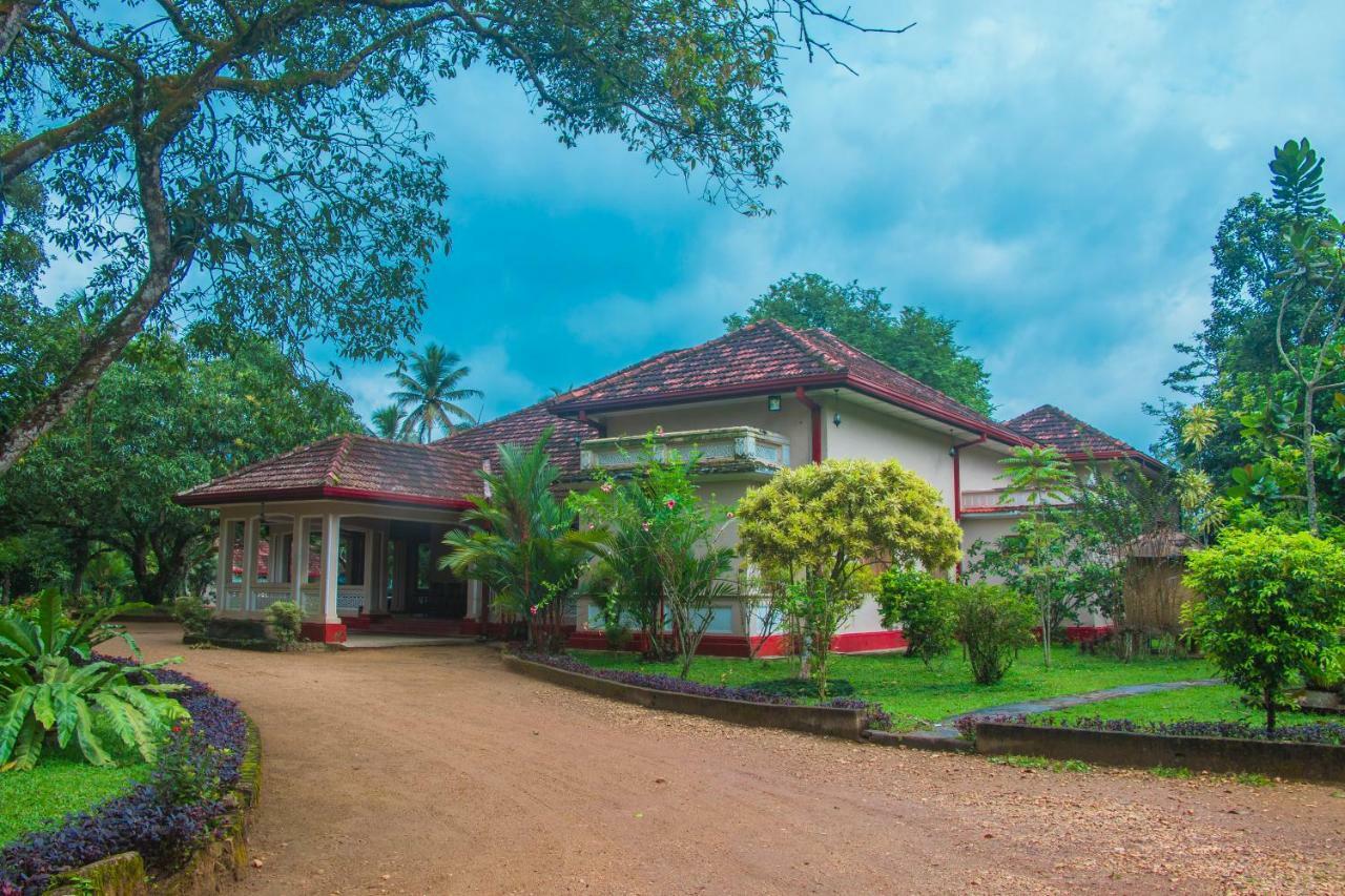 Randiyaepiliyagoda Resort Avissawella Extérieur photo