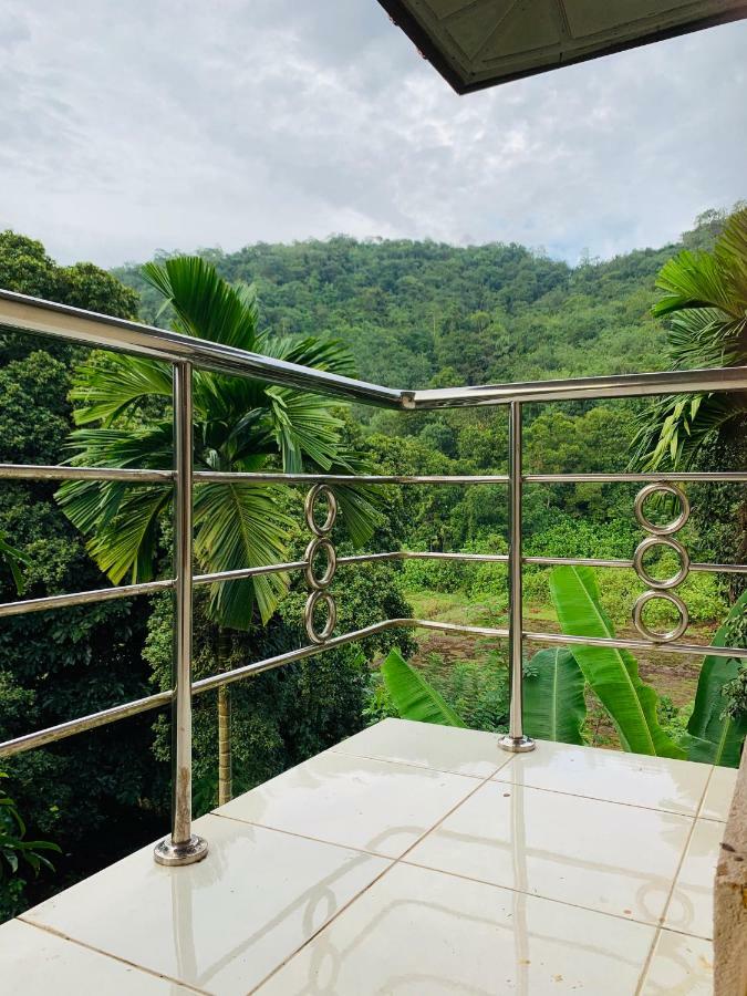 Randiyaepiliyagoda Resort Avissawella Extérieur photo