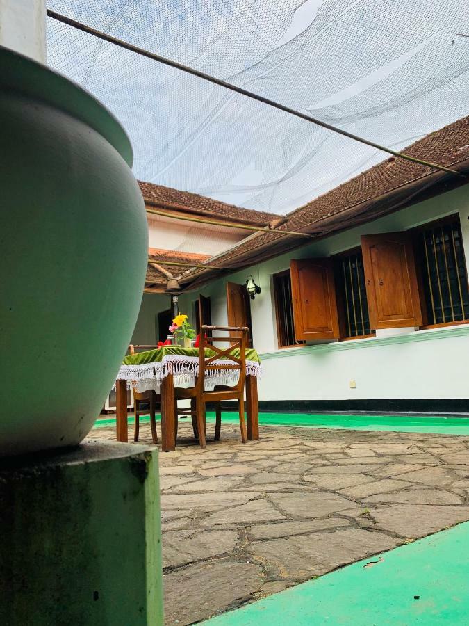 Randiyaepiliyagoda Resort Avissawella Extérieur photo