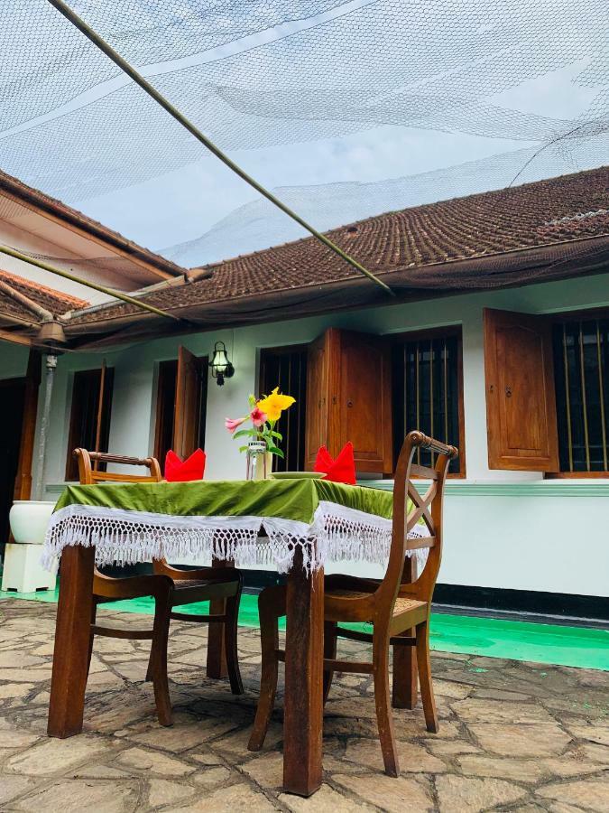Randiyaepiliyagoda Resort Avissawella Extérieur photo